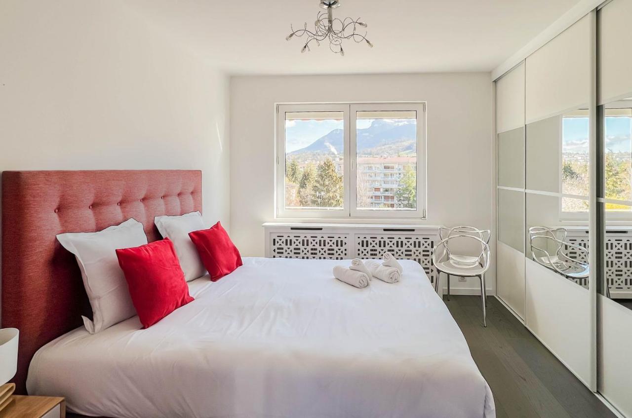 Penthouse Vue Incroyable Lac Et Montagnes อานซี ภายนอก รูปภาพ